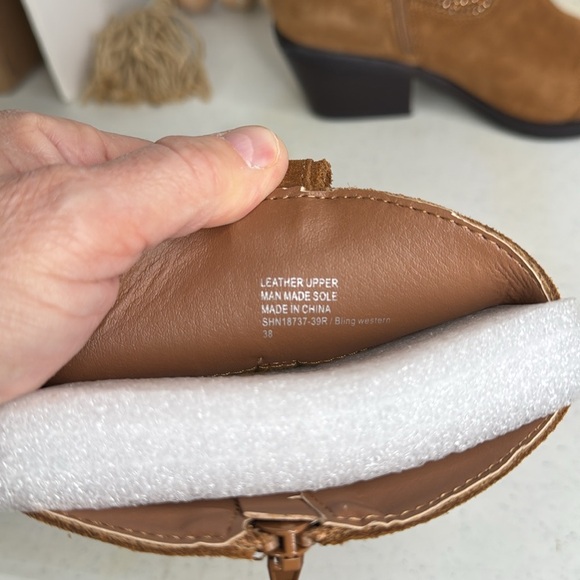 POELMAN Camel Suede Embellished Western Booties Sz Euro/38-7.5 - Picture 10 of 14